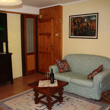 Lake View 4P Apt Near Varenna Apartment Perledo